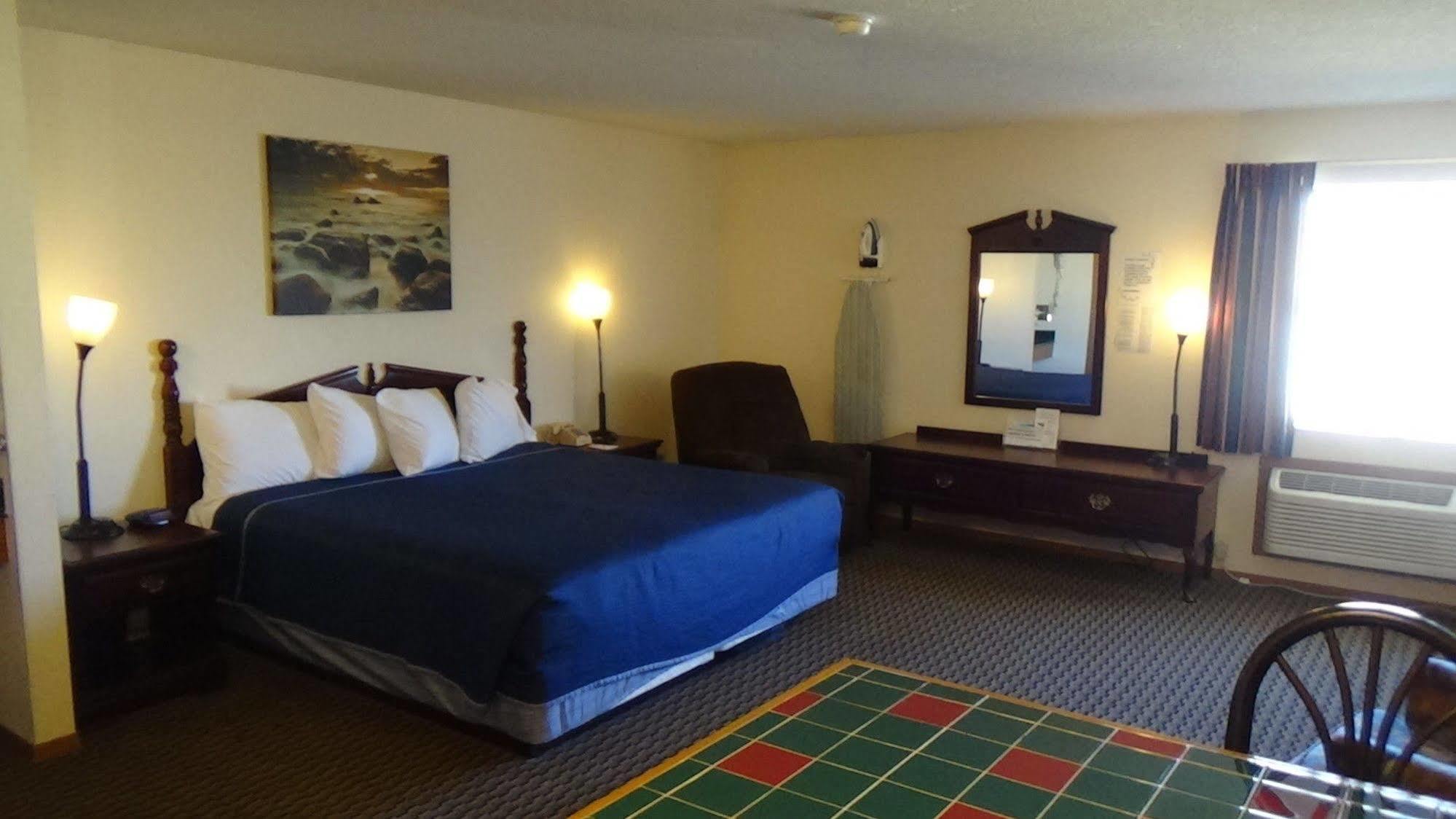 Howard Johnson By Wyndham Wichita Airport Hotel Luaran gambar